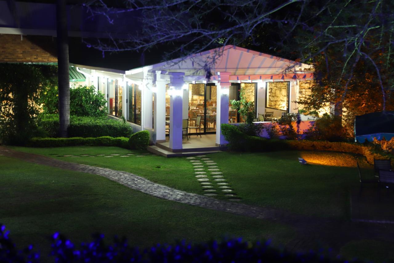 Park Hotel 모코파네 외부 사진